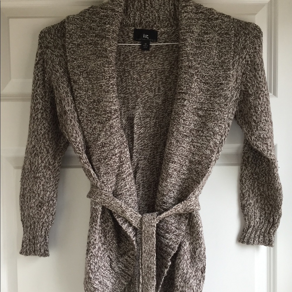 ⏰ IZ Byer California brown cardigan
